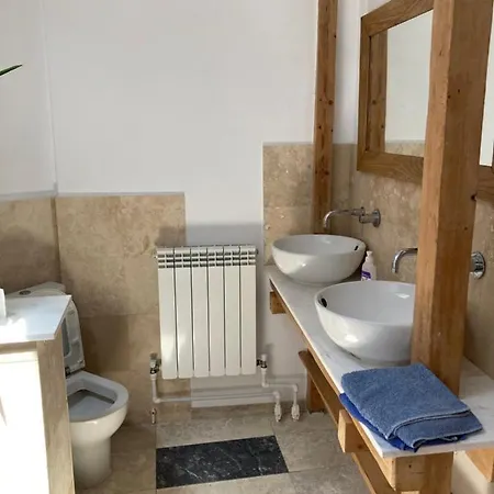 Rustic 2 Next To Apartamento Constança