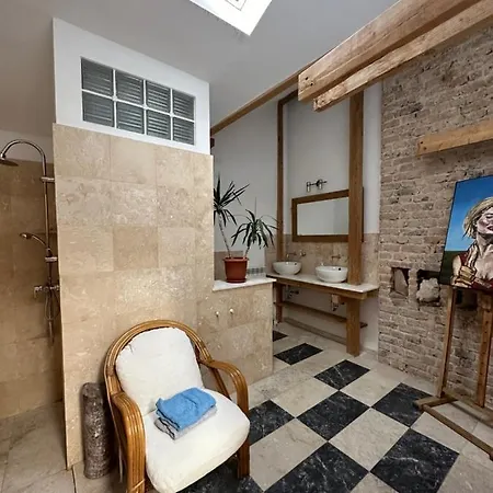 Apartment Rustic 2 Next To *