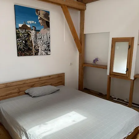 Rustic 2 Next To * Constança